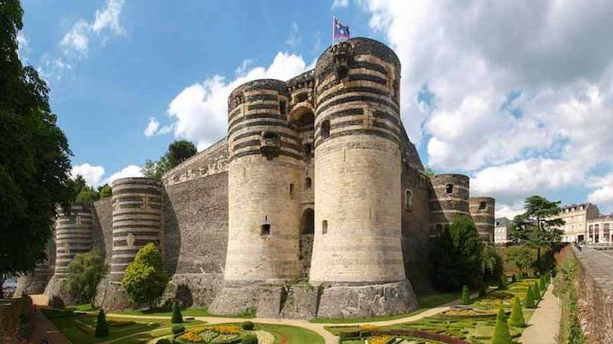 Những hình ảnh lâu đài Châu Âu kiến trúc đẹp nhất thế giới
